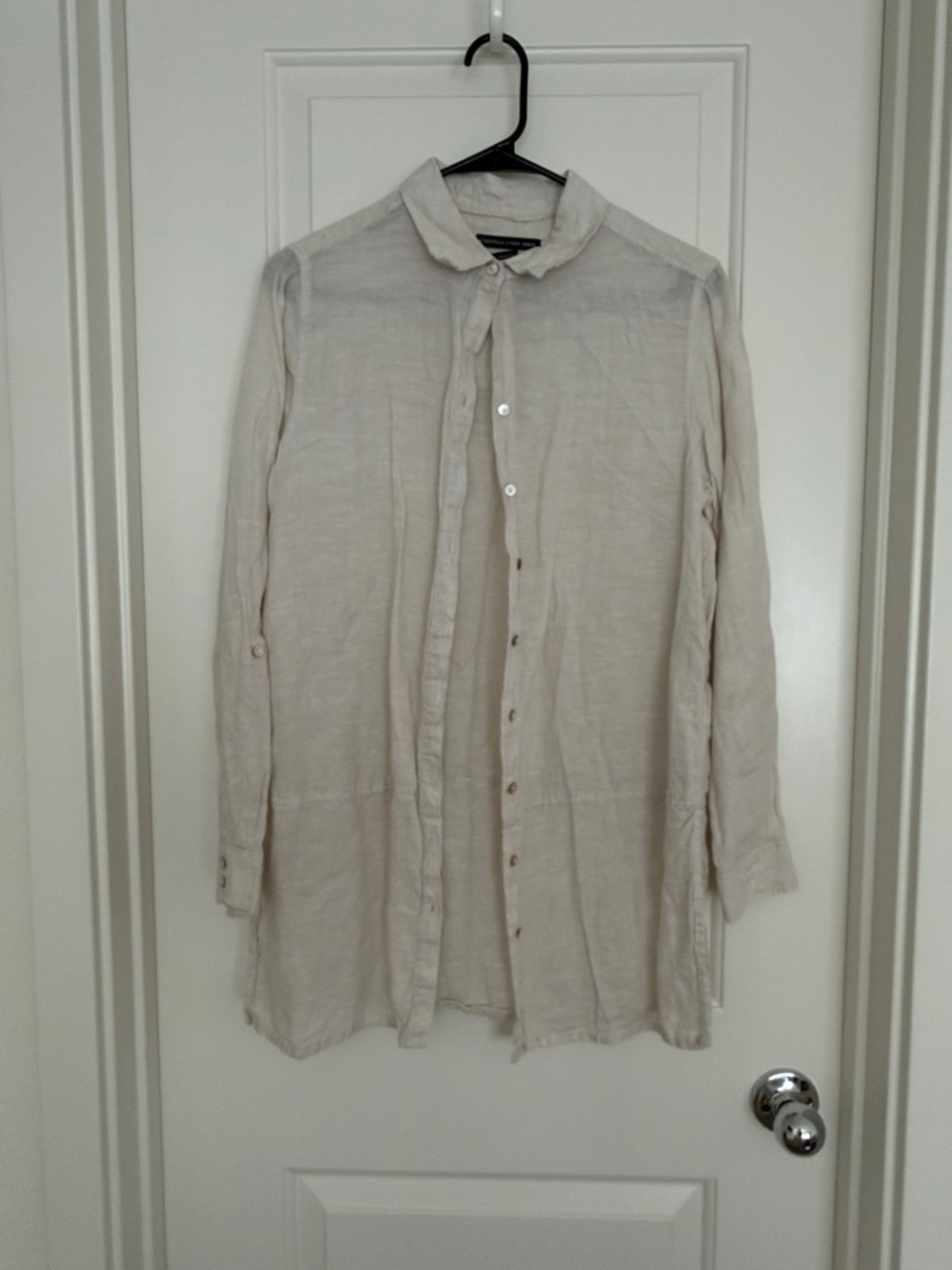 Tahari Cream Button-Down Long Sleeve Shirt
